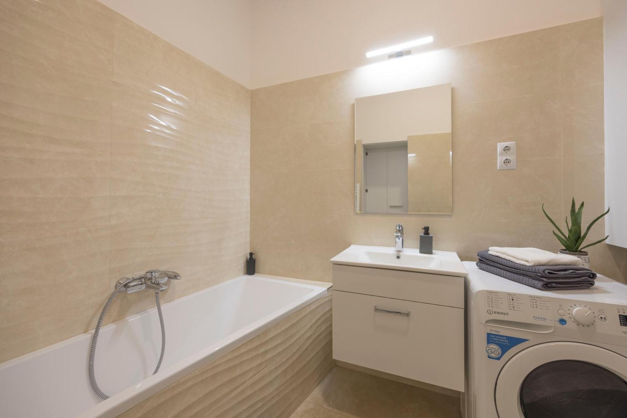 Majestic Dream Home In The Heart Of บูดาเปสต์ ภายนอก รูปภาพ